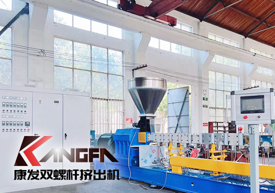 簡述雙螺桿擠出機主要組成部分（包括電機、螺桿、機筒、加熱器、變速器等）